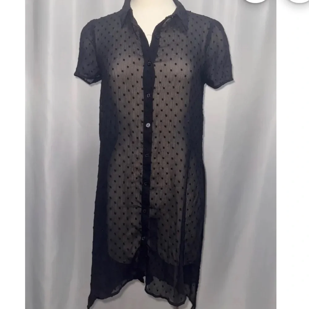 Elle black sheer button up high low short sleeve relaxed long shirt duster Small